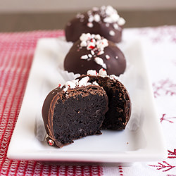 Peppermint Oreo Truffles