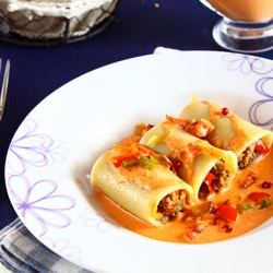 Paccheri with a Light Pepper Sauce