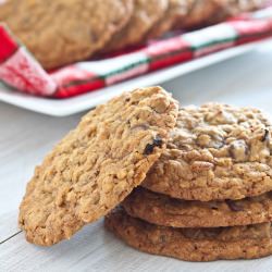 Cherry Pecan Oatmeal Cookies