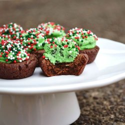 Mini Mint Chocolate Cookie Cups