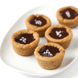 Chocolate Cookie Cups