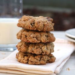 FIg Pistachio Oatmeal Cookies
