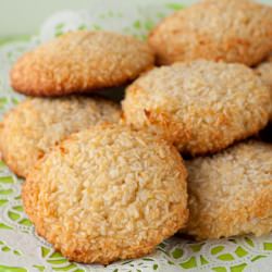 Chewy Vanilla Coconut Cookies