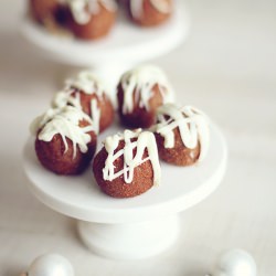 Gingerbread Truffle Pops