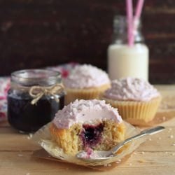 Black Currant Cupcakes