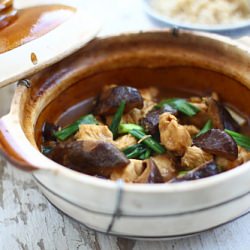 Clay Pot Chicken w/ Mushrooms