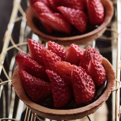 Strawberry Chocolate Tartelettes