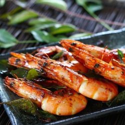 Shrimp with Curry Leaves