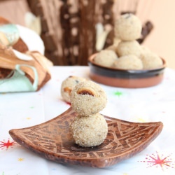 Rava Laddu /Semolina Balls