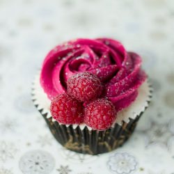 Champagne and Raspberry Cupcakes