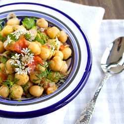 Chickpea Salad with Chaat Masala