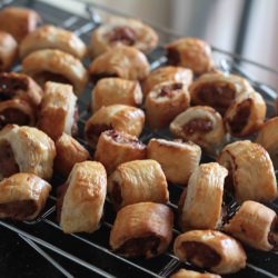 Sweet Chilli Sausage Rolls