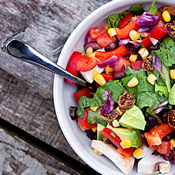 Spicy Salad with Avocado & Figs