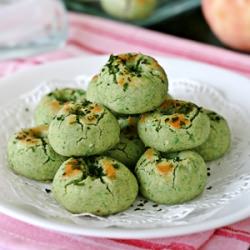 Green Pea Cookies w/ Aonori