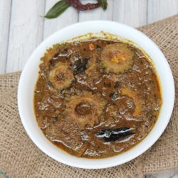 Bitter Gourd Curry /Pavakka Theeyal