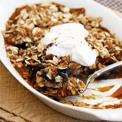 Pumpkin-Blueberry Breakfast Crisp