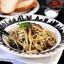 Pasta with Mixed Olive Sauce