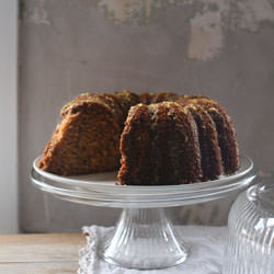 Toasted Pecan & Spice Cake