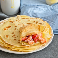 Crepes with Lemon Curd