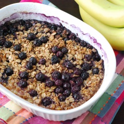 Baked Blueberry and Banana Oatmeal