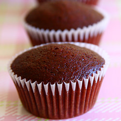 Vegan Red Velvet Cupcakes