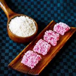 Kueh Sago/Steamed Tapioca