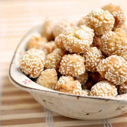 Chinese Sesame Cookie Balls