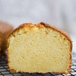 Cream and Lemon Cake for Breakfast