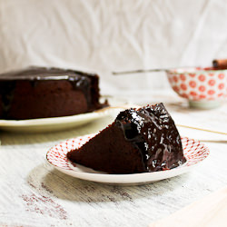 Easy Glazed Chocolate Cake Recipe