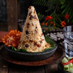 Sultana and Almond Rice