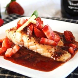Roasted Strawberry Salmon