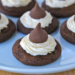 Hershey’s Kiss Cakelets