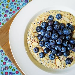 Quinoa Pudding with Blueberries