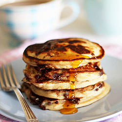 PB & Chocolate Chip Pancakes