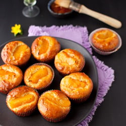 Peach and Oatmeal Cupcakes