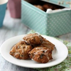 Prune, Cinnamon Cookie