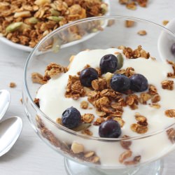Yogurt Granola Parfait