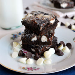 Gooey Triple Chocolate Cake Bars