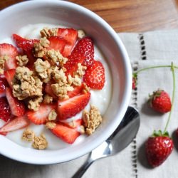 Strawberries with Yogurt & Granola