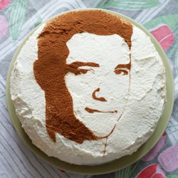 How to Make a Homemade Face Cake