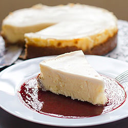New York Cheesecake w/ Berry Puree