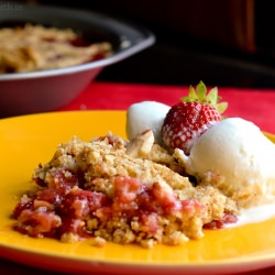 Strawberry and Almond Crumble
