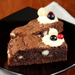 Brownies with Macadamia Nuts