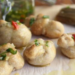 Spicy Garlic Knots