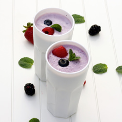 Frutti di Bosco Almond Smoothie