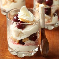 Dessert “Cherry and Grillage”