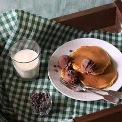 Simple Pancake with Ice Cream Scoop