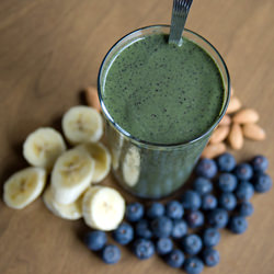 Blueberry Almond Smoothie