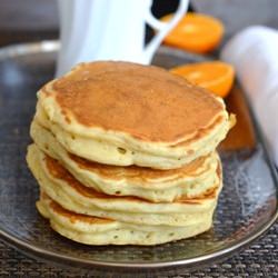 Delicious & Fluffy Yeast Pancakes