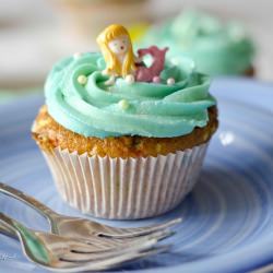 Vanilla Funfetti Cake & Cupcakes